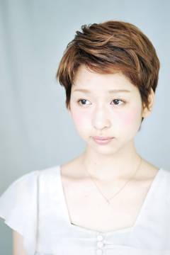 大人かわいいベリーショート