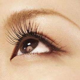 まつげエクステナチュラル100本　4980円|fioretto【フィオレット】心斎橋本店