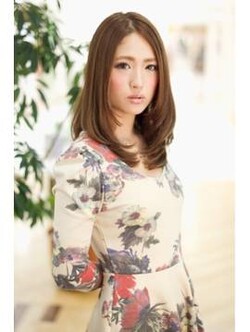 グロッシーなゆるストレート|SIECLE hair&amp;spa 渋谷店