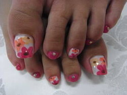 フットネイル|ネイルチェラ 上大岡店