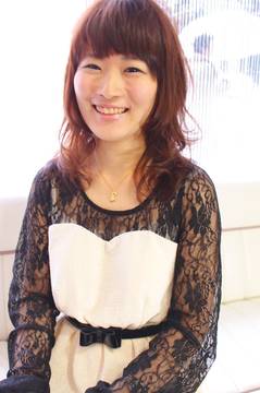 カールの重なりでリッジのあるニュアンスミディ|tity sapporo