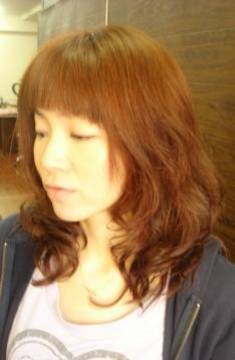 伸ばしかけでイメチェンしたい感じヘアー|HASTA PRONTO