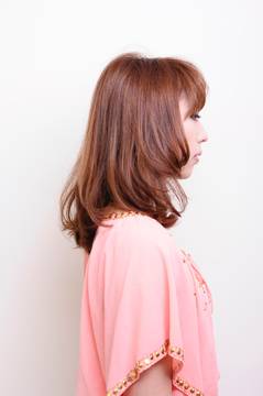 ミディアムマーメイドグレージュ|HAIR RESORT PLUMERIA