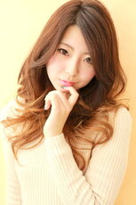 【Le'vie】大人可愛いグラマラスカール＆グラデカラー|Hair Lounge Le'vie