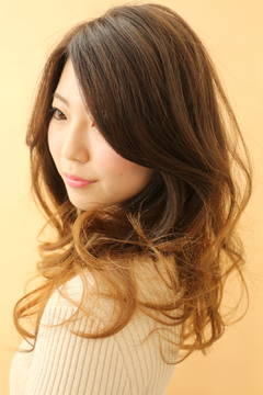 【Le'vie】大人可愛いグラマラスカール＆グラデカラー|Hair Lounge Le'vie