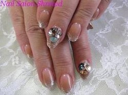 Vカットストーン|Nail Salon Shrewd