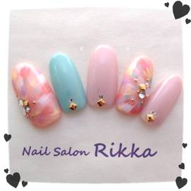 上品な女性らしいピーコック柄|Nail  Salon Rikka