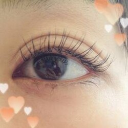 ナチュラルな仕上がりのデザイン|Juicy Eye 成増店