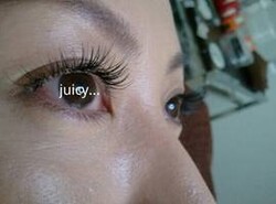 中央長めのデザイン|Juicy Eye 川越店