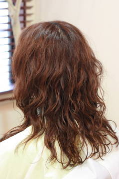 京都　ロングヘアにモテ・かわパーマヘア　エアウェーブ♪|hair Qril