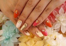 ビタミンカラーのワンカラーネイル♪|hair spa deco