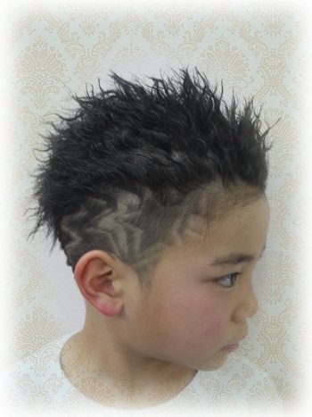 キッズのツイストパーマ＆ラインカット|PAM hair