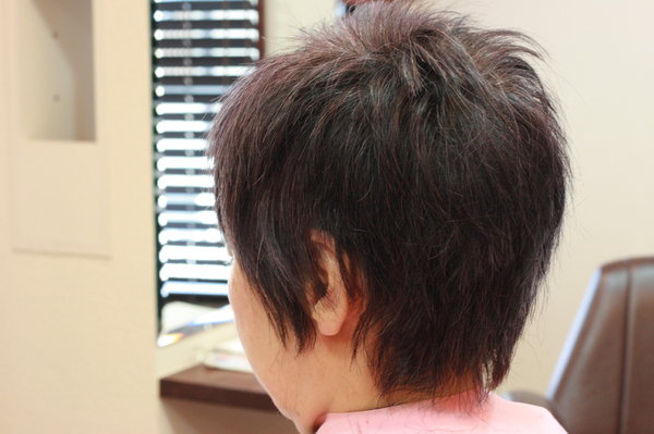 個性的で無造作「無邪気な子供がハサミを入れた風」|hair Qril