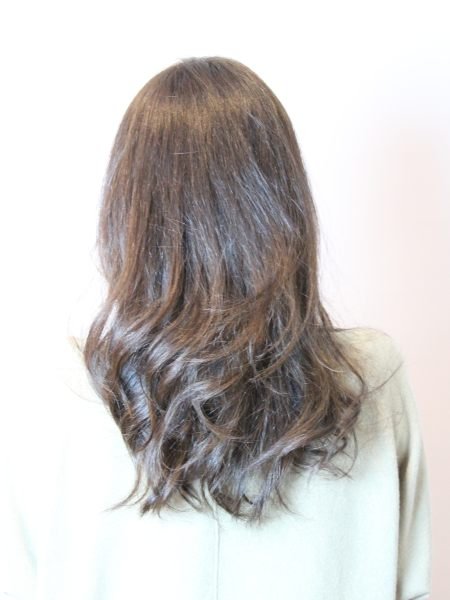 暗髪でもかわいいゆる巻きセミロング|Wiz-R 成田三里塚店　美容室