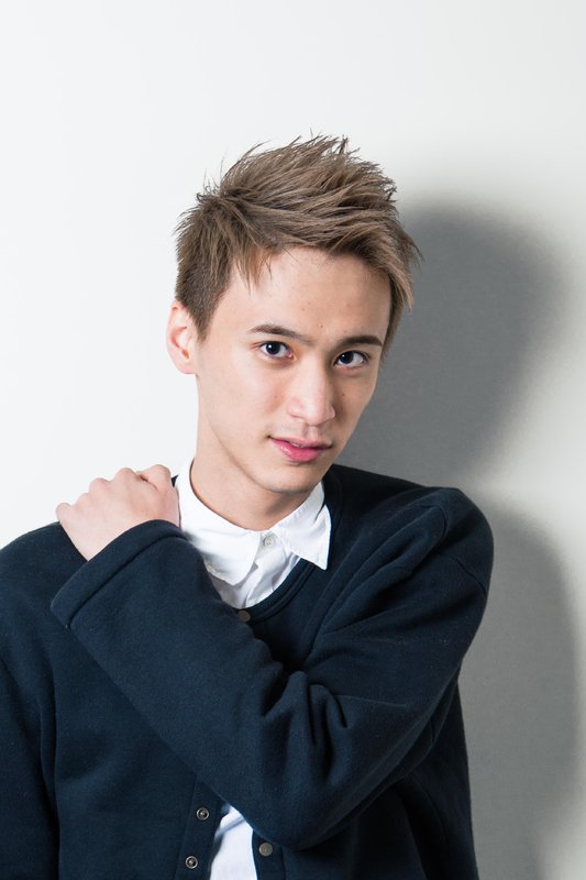 [SAVOIA]外国人風ベリーショート×プラチナカラー|HAIR SALON SAVOIA　渋谷