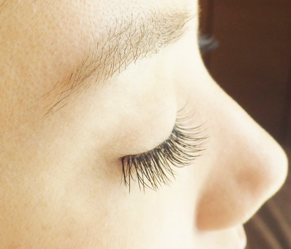 国産抗菌シルクエクステンション|eyeplaia