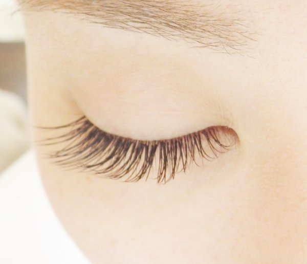 国産抗菌シルクエクステンション|eyeplaia