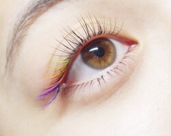 ワンポイント！カラーエクステ☆|eyeplaia