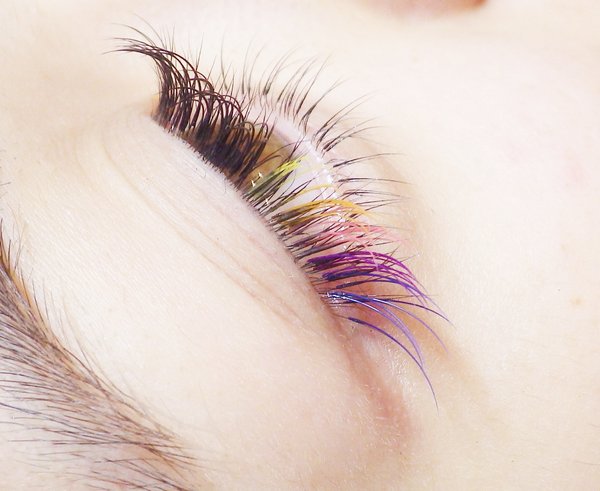 ワンポイント！カラーエクステ☆|eyeplaia