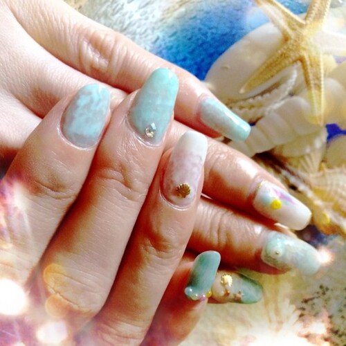 波の音が聞こえる☆マーメイドネイル