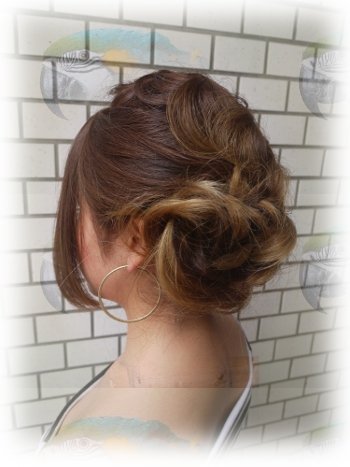 グラデカラーのアナ雪ヘアー＼(^o^)／ |PAM hair