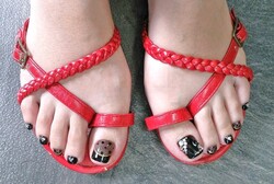 ブラックシースルーネイル×ドット、ストーン