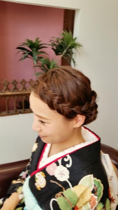 アシメ風☆裏編み込みアレンジ|eclat hair&amp;beauty