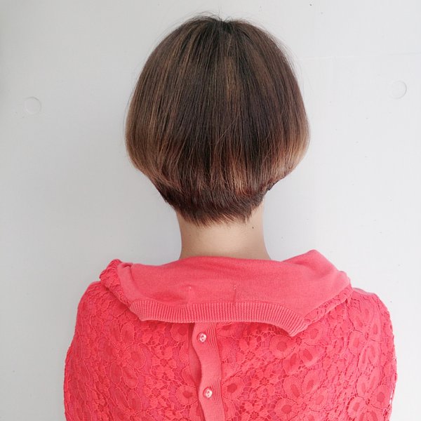 丸みを出した定番ショート|ima.