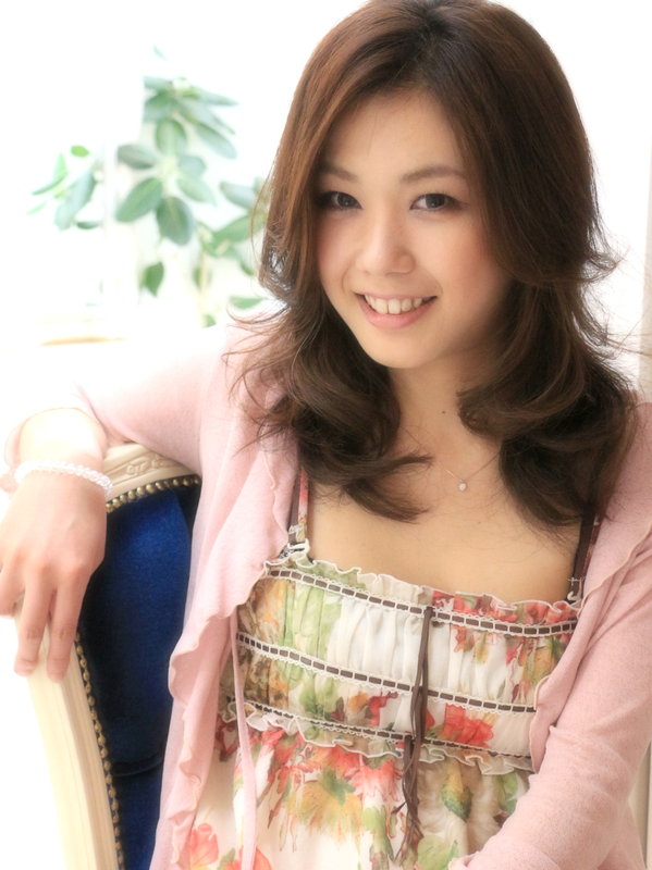 【Le'vie 】長めバングの大人愛されグラマラスカール|Hair Lounge Le'vie