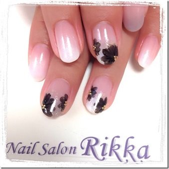 シックなフラワーネイル|Nail  Salon Rikka