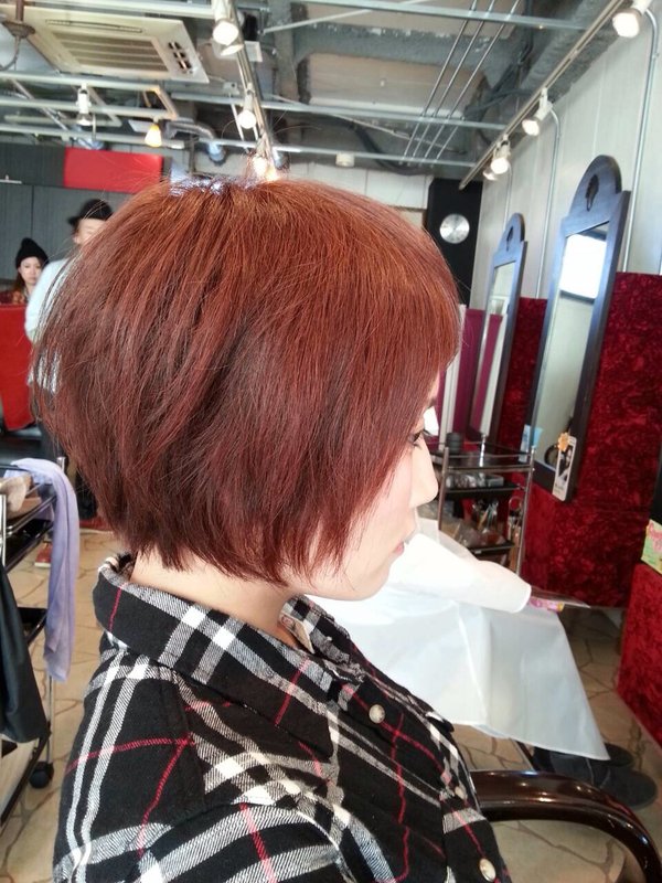 スウィートショートバング|DEUCE Hair Makes