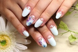 逆フレンチラメライン|新横浜ネイルサロン LA CLOU DE MARY～ラクロウドマリィ～