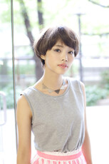 色彩をヘアカラーにドロップ　外国人風ショート|kisai BUZZ