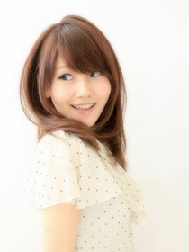 【Le&#039;vie】斜めバング×小顔耳かけミディ☆|Hair Lounge Le&#039;vie