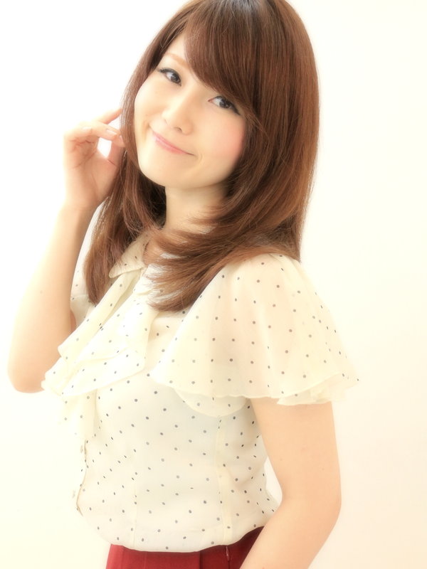 【Le'vie】斜めバング×小顔耳かけミディ☆|Hair Lounge Le'vie