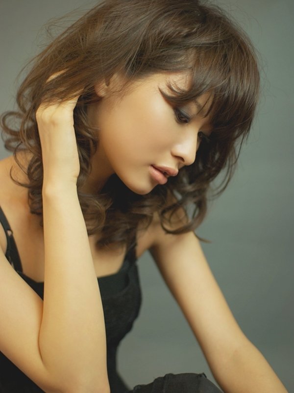 クールフェミニンくせ毛風グラマラスカール |BEKKU hair salon