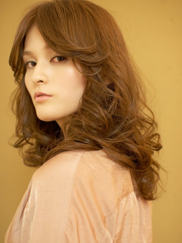 リバースカールが大人なアンニュイニュアンスロング|BEKKU hair salon