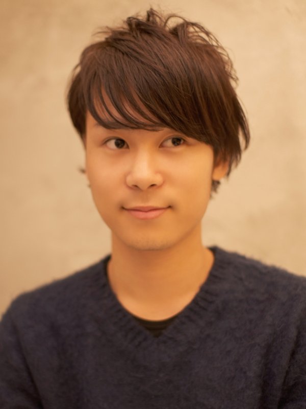 ツーブロック×アシンメトリー束感カジュアルショート |BEKKU hair salon