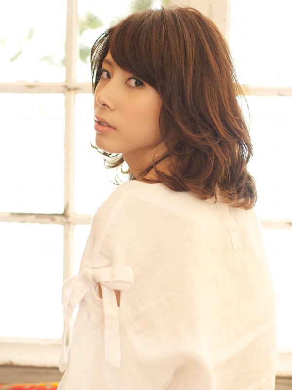 透明感あふれるリラックスウェーブ☆ニュアンスカール |BEKKU hair salon