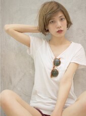大人クールで簡単スタイリングのルーズなショートボブ|BEKKU hair salon