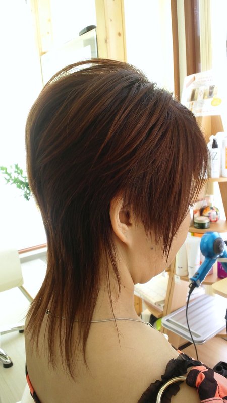 クールな変則ハイレイヤー サイドはアシメで Hair Space 108 ヘアースペーストワ 北海道 旭川 の髪型 ヘアスタイルカタログ ビューティーパーク