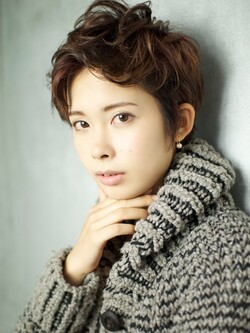 フレンチガーリーなハンサムショート大人カッコ良く