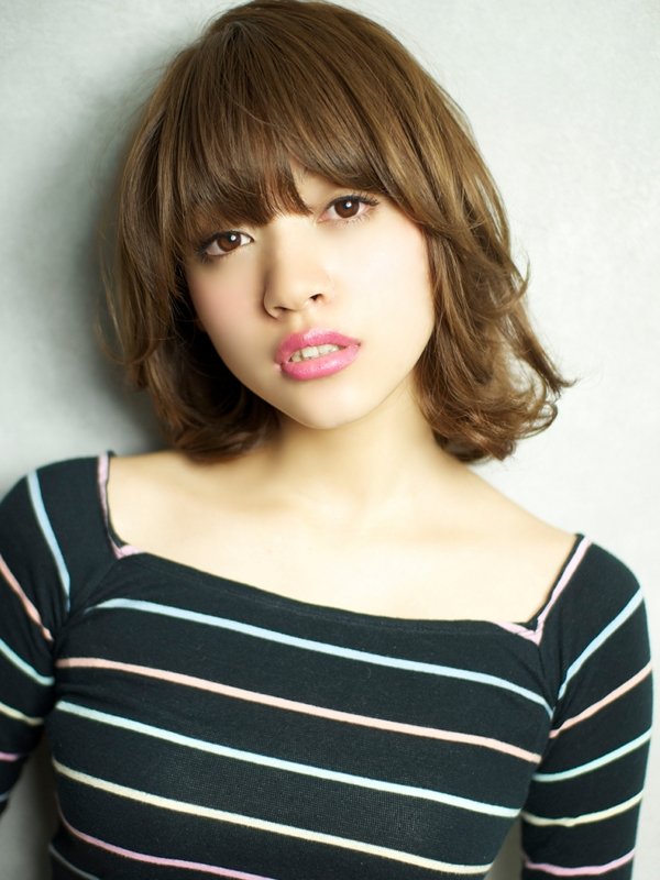 ちょっぴりレトロ♪な無造作外ハネミディアムカール|BEKKU hair salon