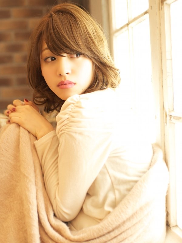 毛先のやわらかニュアンスが◎なフェアリーミディ☆|BEKKU hair salon