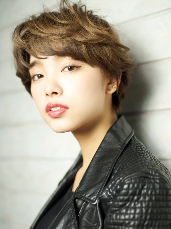 フレンチシックで洗練♪大人モードハンサムショート☆|BEKKU hair salon