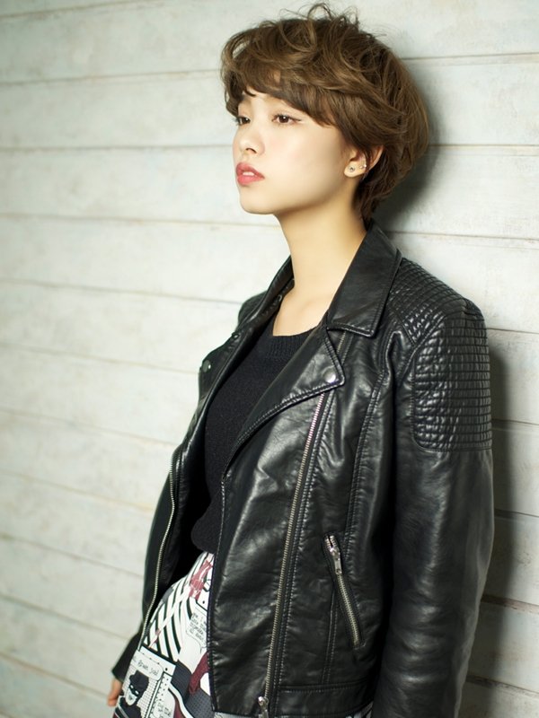 フレンチシックで洗練♪大人モードハンサムショート☆|BEKKU hair salon