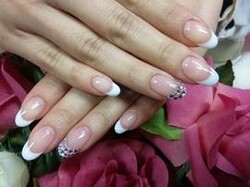 ブライダルネイル|ネイル＆まつ毛パーマ　Ｑｕｅｅｎ