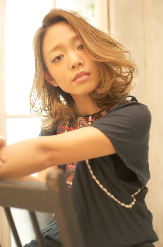 大人かわいいゆるふわグラマラス☆ミディアムカール |BEKKU hair salon