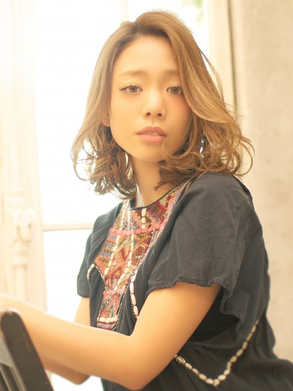 大人かわいいゆるふわグラマラス☆ミディアムカール |BEKKU hair salon
