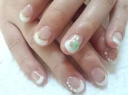 フレンチネイル